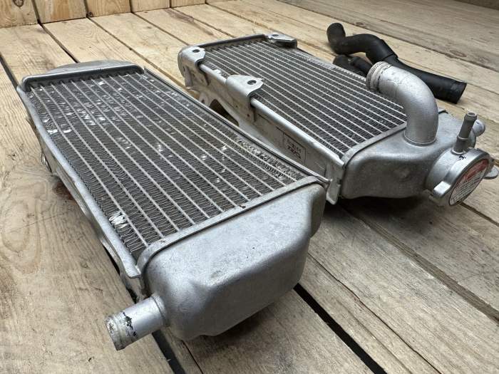 RADIADORES ORIGINALES YAMAHA WR450