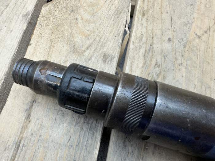 ATORNILLADOR NEUMÁTICO INDUSTRIAL PISTOLA 1