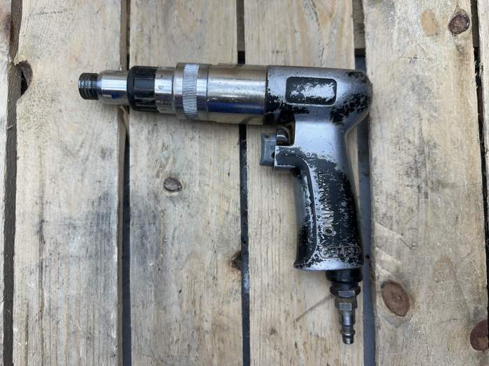 ATORNILLADOR NEUMÁTICO INDUSTRIAL PISTOLA 2