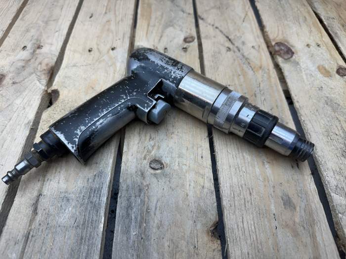 ATORNILLADOR NEUMÁTICO INDUSTRIAL PISTOLA 2
