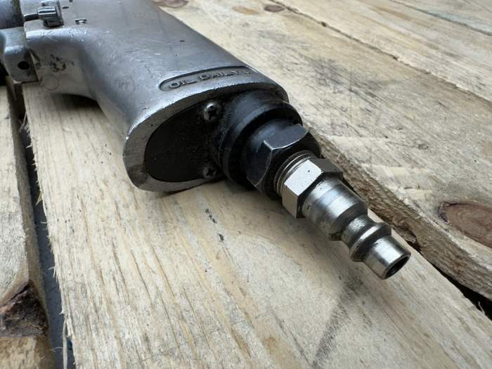 ATORNILLADOR NEUMÁTICO INDUSTRIAL PISTOLA 3