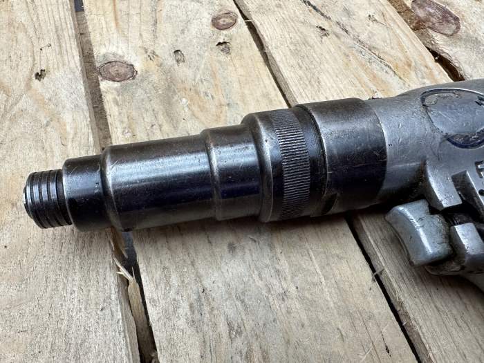 ATORNILLADOR NEUMÁTICO INDUSTRIAL PISTOLA 3