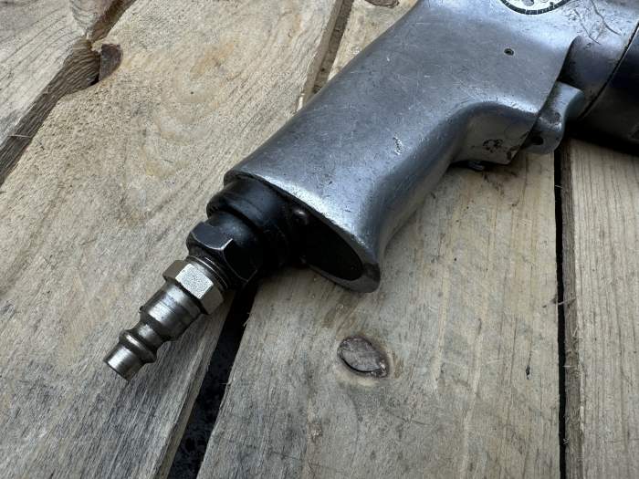 ATORNILLADOR NEUMÁTICO INDUSTRIAL PISTOLA 3