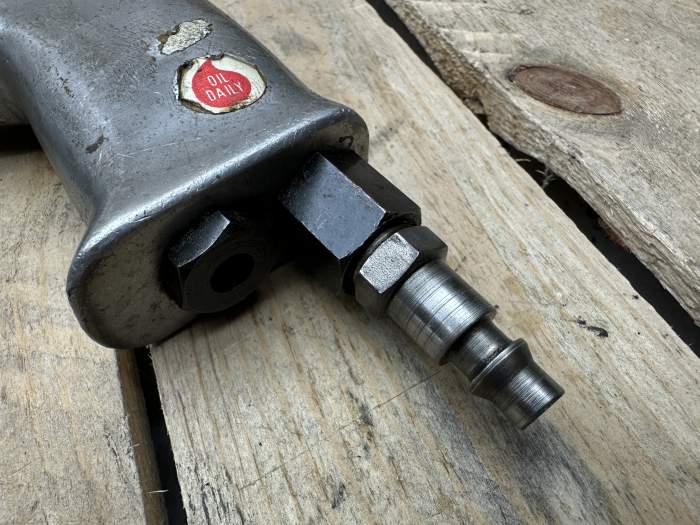 TALADRO NEUMÁTICO INDUSTRIAL PORTABROCAS 10 - QrBox.es