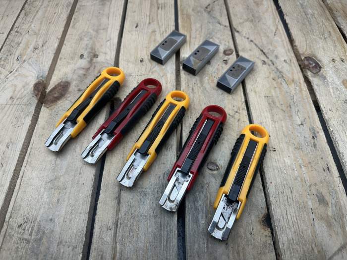 PACK 5 CUTTERS AUTOMÁTICOS + 3 PAQ. CUCHILLAS