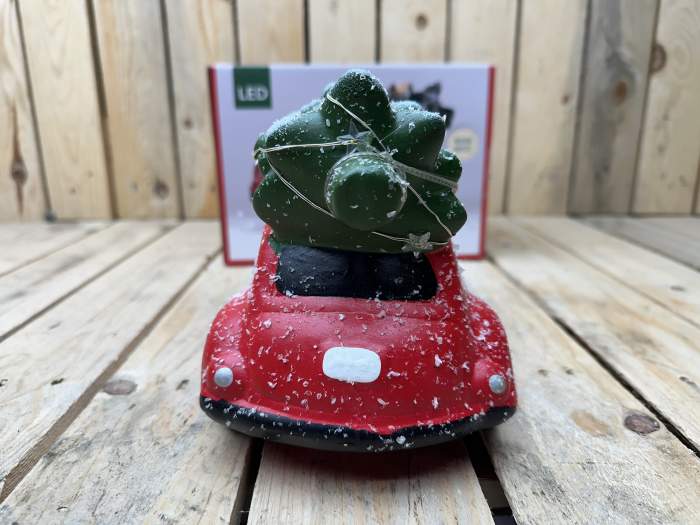 COCHE NAVIDEÑO CON ARBOL ROJO 23CM