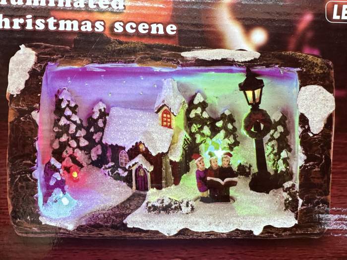 ESCENA NAVIDEÑA 1 CON LUZ 20CM