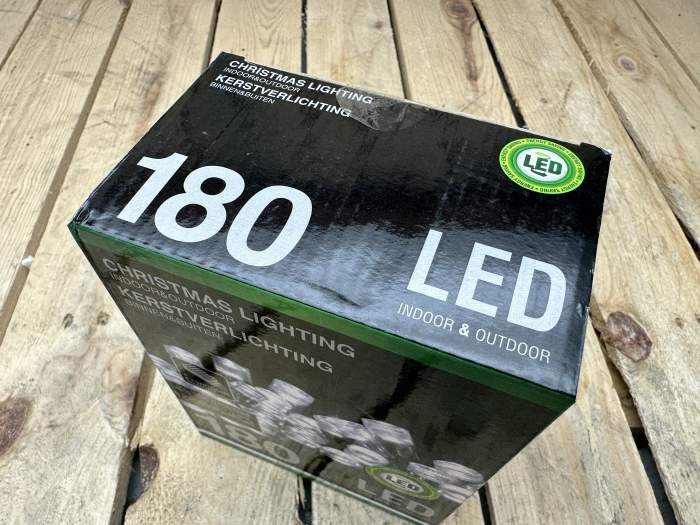 GUIRNALDA NAVIDEÑA 180 LED BLANCO FRÍO – 23M