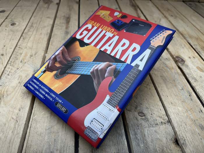 EL GRAN LIBRO DE GUITARRA