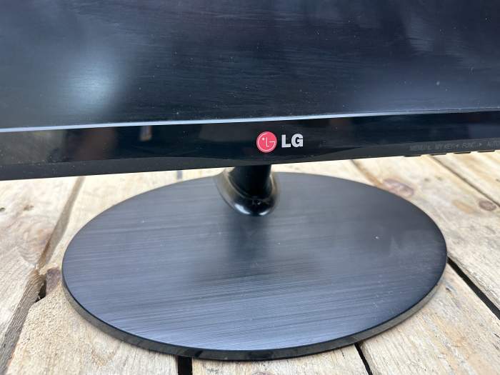 MONITOR LG FLATRON 22EA53VQ 22” FULL HD