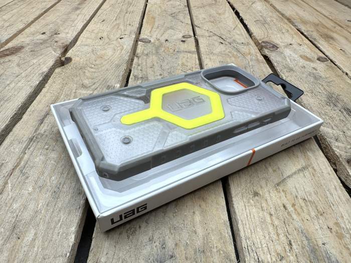 FUNDA UAG PATHFINDER IPHONE 15 PRO MAX