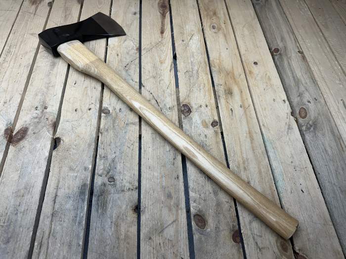 HACHA IRONSIDE 74CM