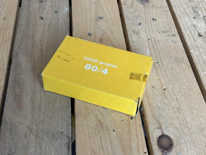 PACK 10.000 GRAPAS 80/4 COLOR BRONCE