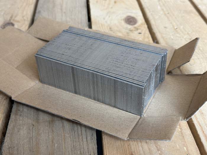 PACK 7.000 CLAVOS CABEZA REDUCIDA 40 MM