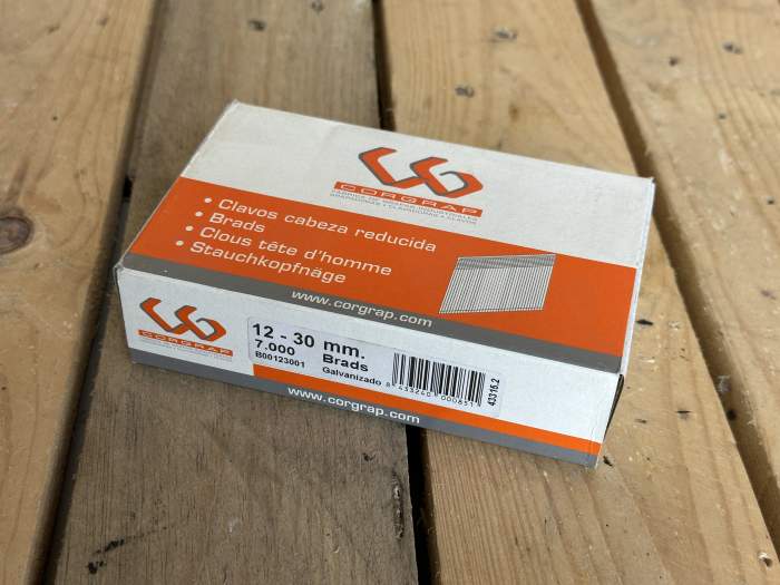 PACK 7.000 CLAVOS CABEZA REDUCIDA 30 MM