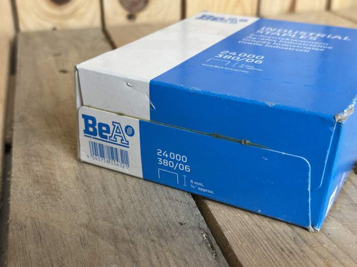 PACK 24.000 GRAPAS INDUSTRIALES 380/06