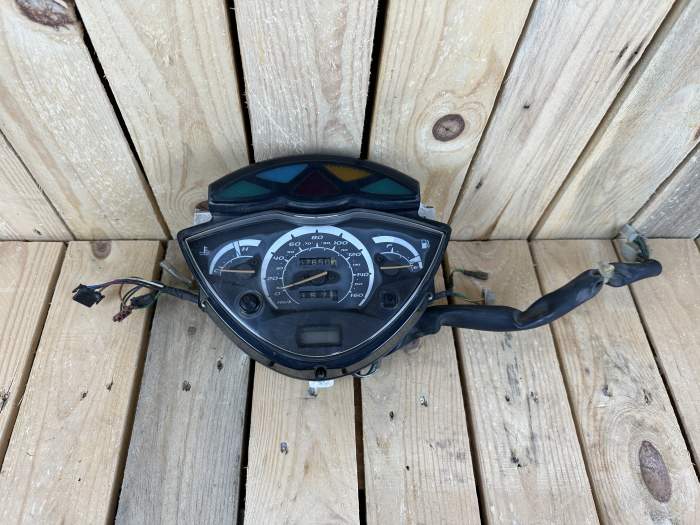 CUADRO INSTRUMENTOS HONDA SH125 2005