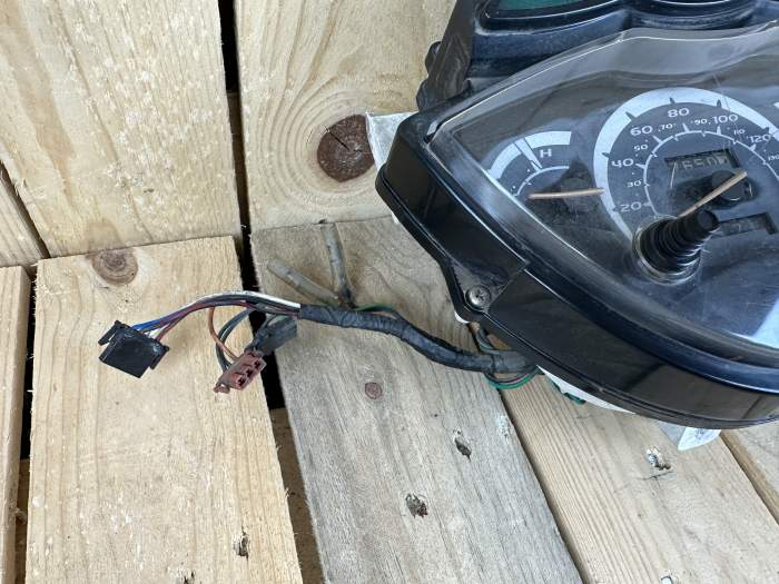 CUADRO INSTRUMENTOS HONDA SH125 2005 - QrBox.es