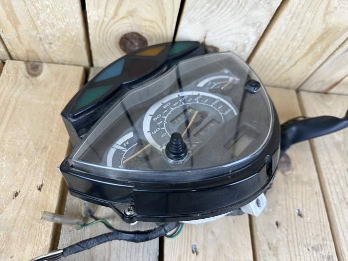 CUADRO INSTRUMENTOS HONDA SH125 2005 - QrBox.es