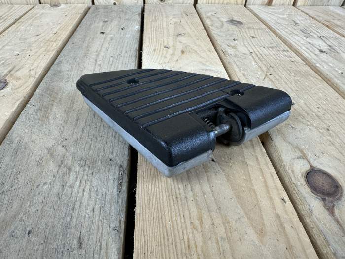 ESTRIBERA IZQUIERDA HONDA SH125 2005 - QrBox.es