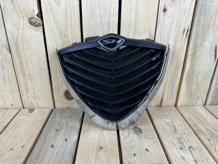REJILLA FRONTAL HONDA SH125 2005
