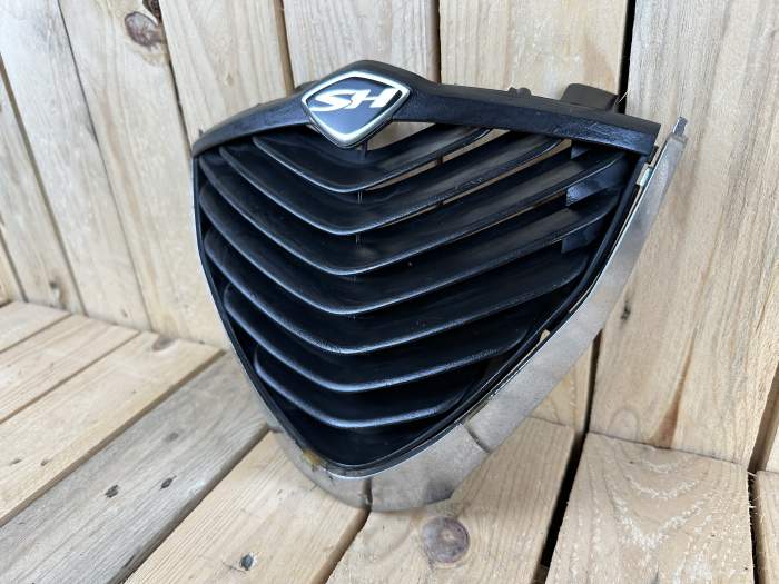REJILLA FRONTAL HONDA SH125 2005