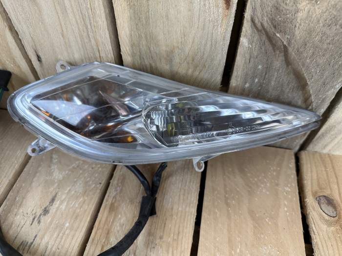 INTERMITENTES DELANTEROS HONDA SH125 2005