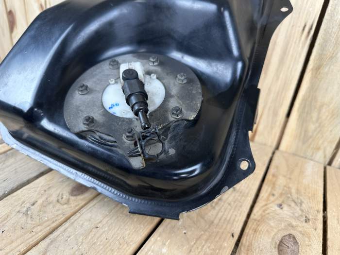 DEPÓSITO DE COMBUSTIBLE HONDA SH125 2005 - QrBox.es