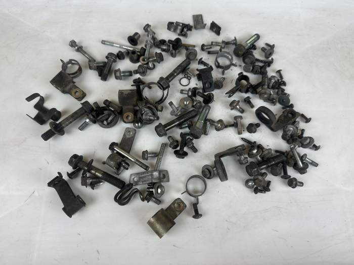 TORNILLERÍA VARIA HONDA SH125 2005