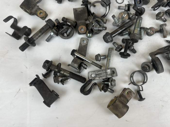 TORNILLERÍA VARIA HONDA SH125 2005