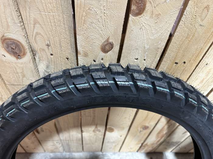 NEUMÁTICOS CST EX01 90/90-21 Y 140/80-18 NUEVOS