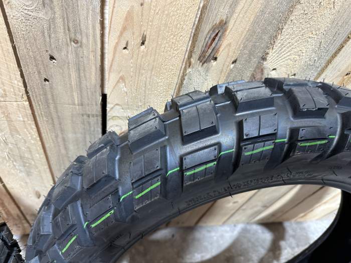 NEUMÁTICOS CST EX01 90/90-21 Y 140/80-18 NUEVOS