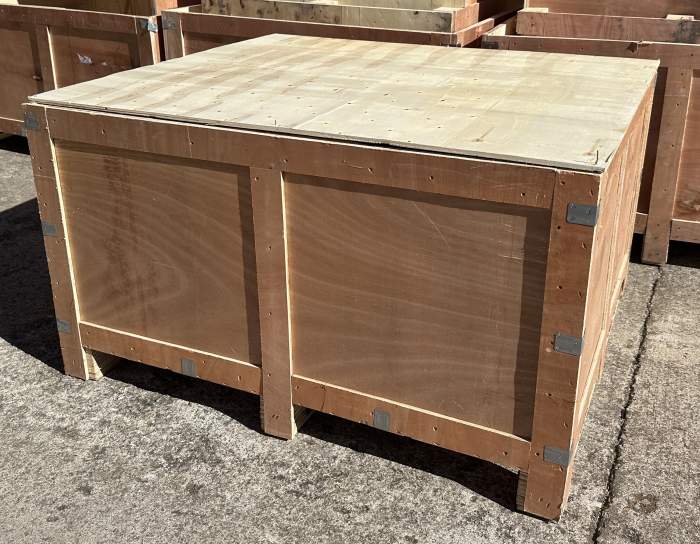 PALET BOX  CON TAPA 125X110X74 CM