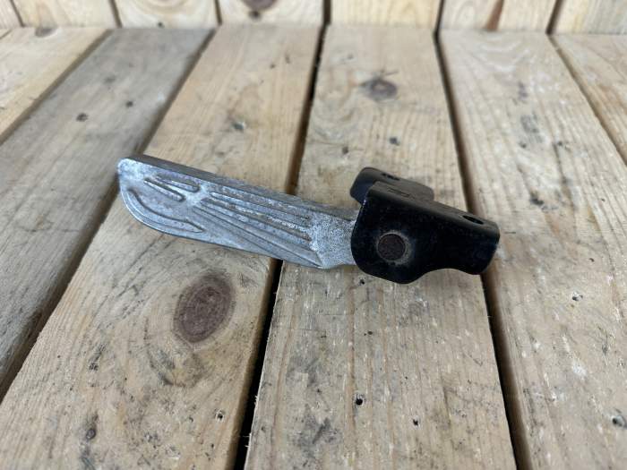 ESTRIBERA DCHA. SYM SYMPHONY SR125 2011