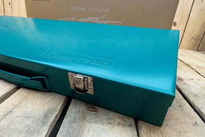 MALETÍN METÁLICO MULTIUSOS CON CIERRES