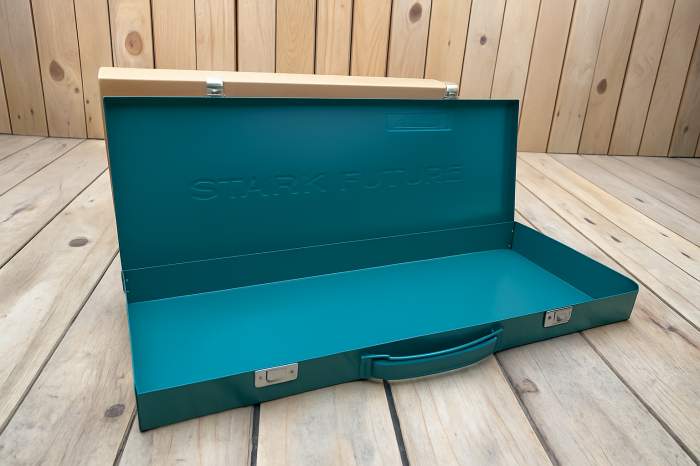 MALETÍN METÁLICO MULTIUSOS CON CIERRES