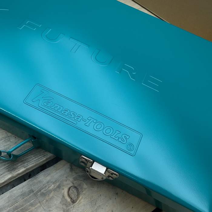 MALETÍN METÁLICO MULTIUSOS CON CIERRES