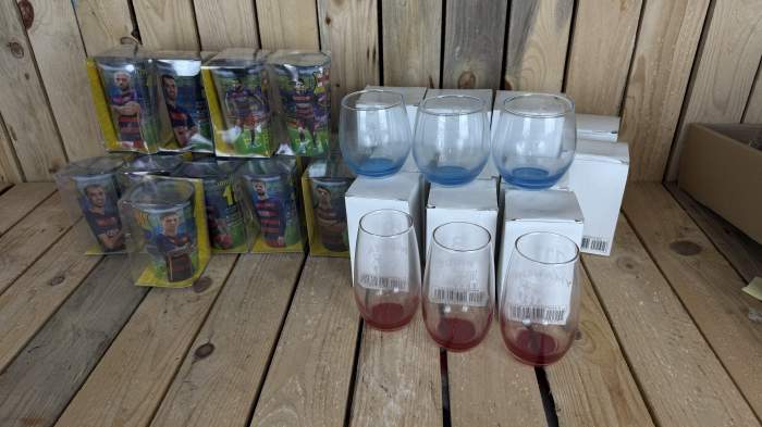 Lote de 7000 Vasos de F.C. Barcelona
