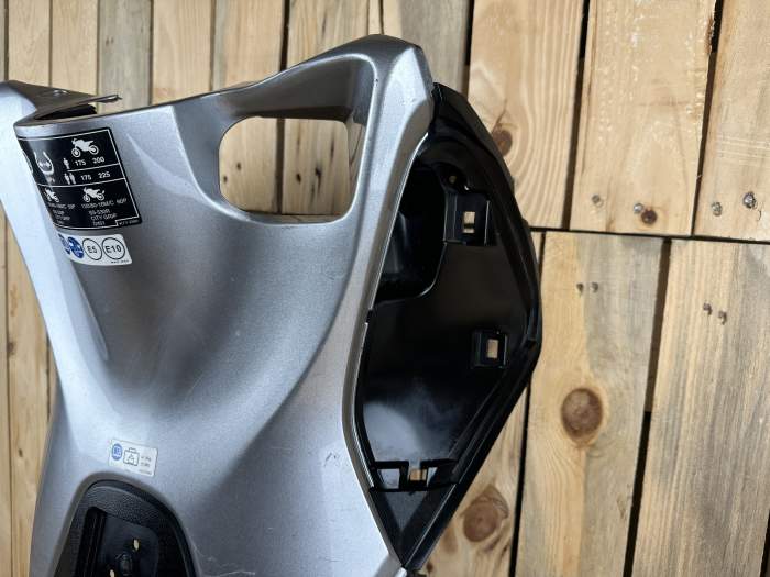 CONTRAESCUDO GRIS HONDA SH125I 2019