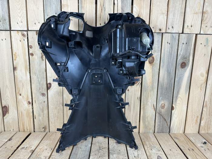 CONTRAESCUDO GRIS HONDA SH125I 2019