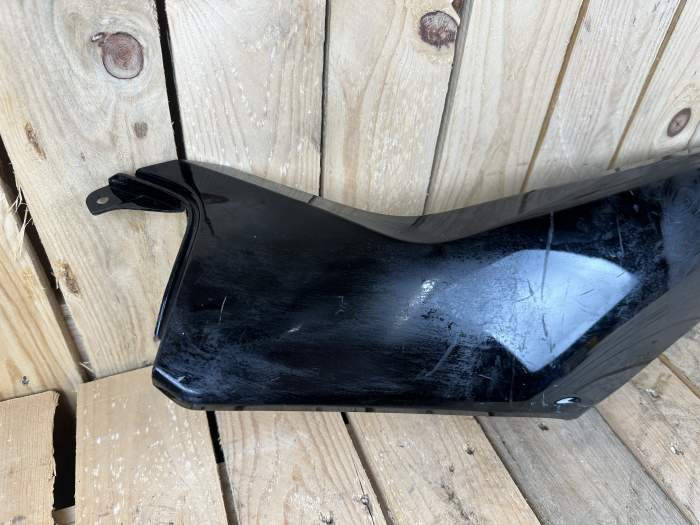 QUILLA DERECHA NEGRA HONDA SH125I 2019