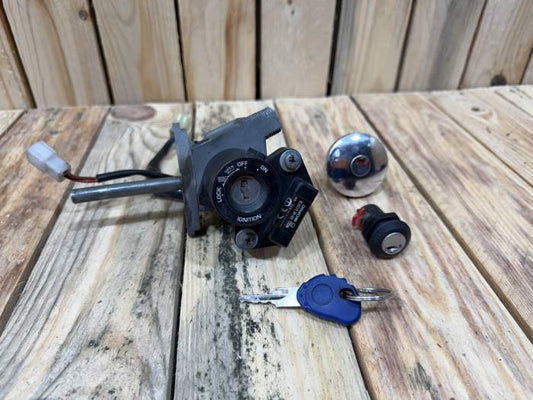 CLAUSOR + TAPON GASOLINA YAMAHA XMAX 125 2006