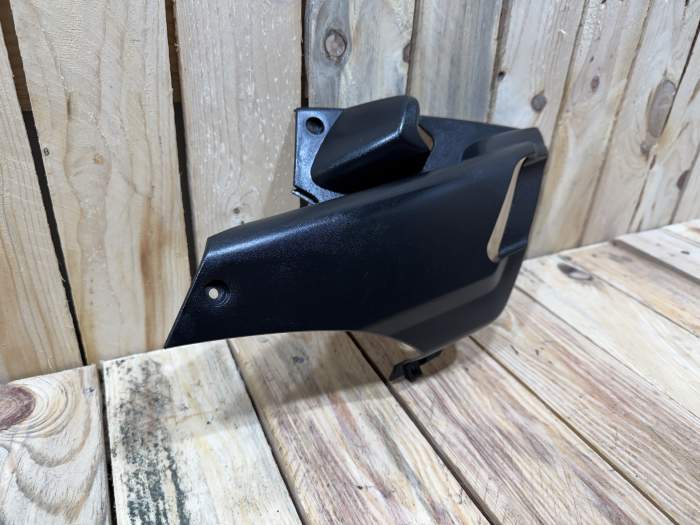 TAPA IZQUIERDA YAMAHA XMAX 125 2006