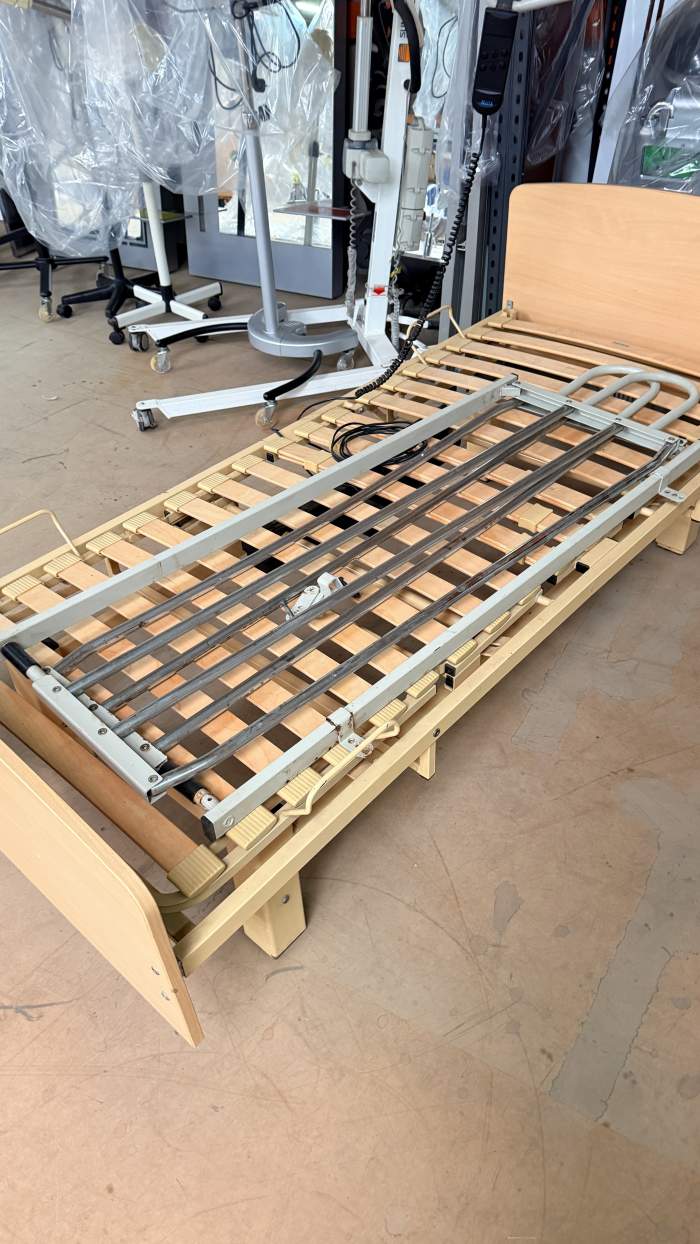 CAMA ARTICULADA ELÉCTRICA GERIÁTRICA