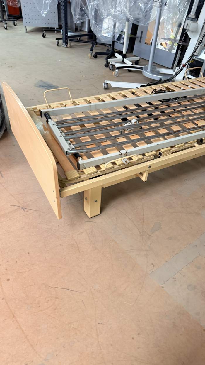 CAMA ARTICULADA ELÉCTRICA GERIÁTRICA
