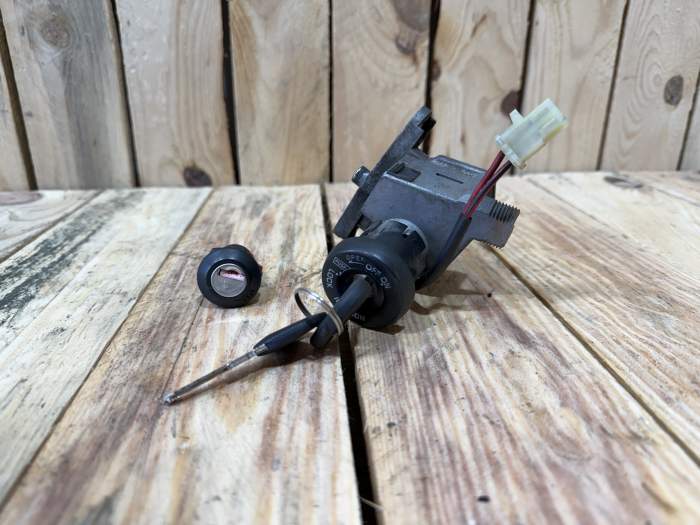 CLAUSOR DE ENCENDIDO HONDA SH125 2008