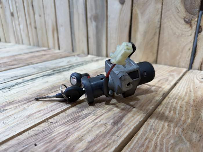 CLAUSOR DE ENCENDIDO HONDA SH125 2008