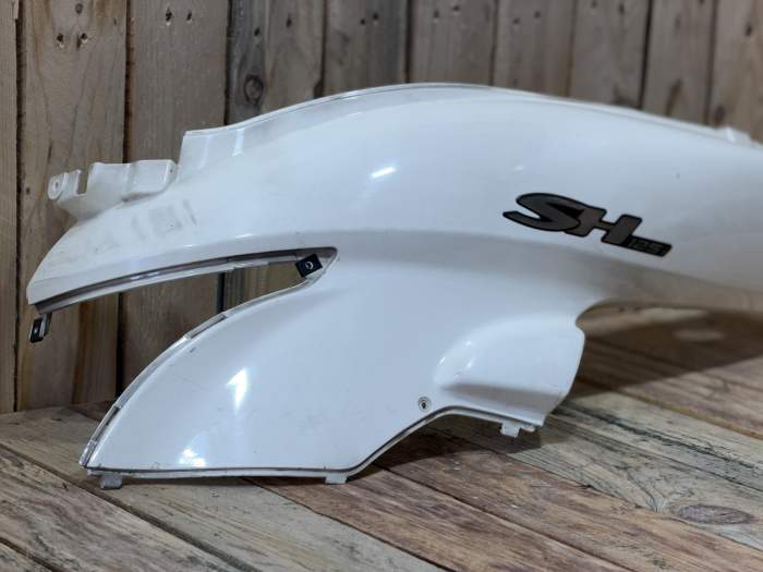 TAPA LATERAL IZQUIERDA HONDA SH125 2008