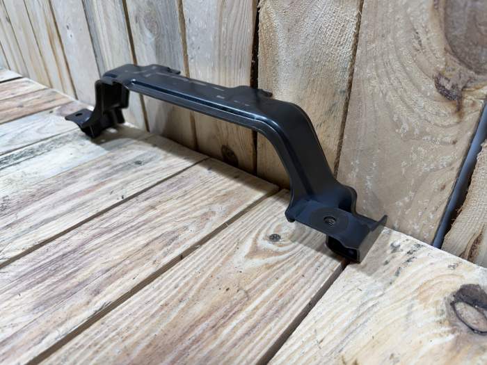 SOPORTE TANQUE DE COMBUSTIBLE HONDA SH125 2008