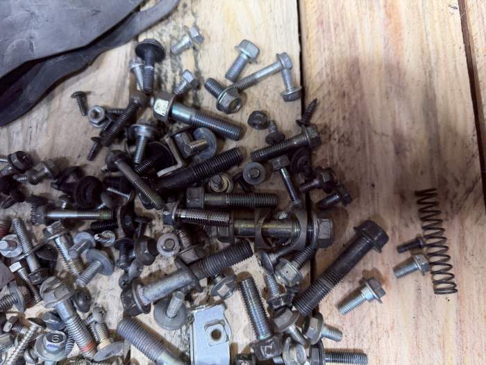 TORNILLERÍA VARIA HONDA SH125 2008